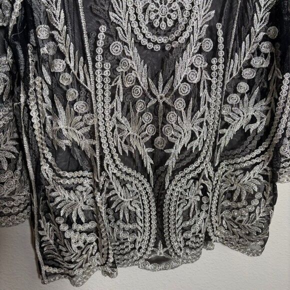 Ultra Pink Blouse Women's XL Embroidered Metallic Sheer Casual Lightweight Top - Picture 3 of 7